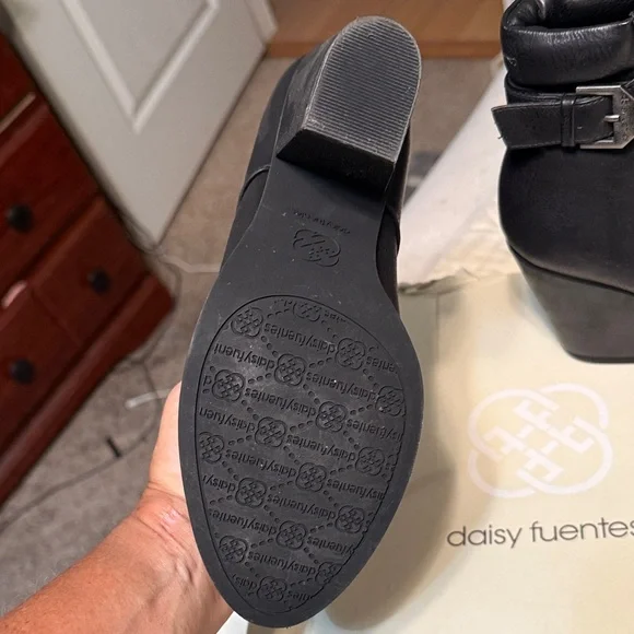 Daisy Fuentes Black Lace Up Boots - Picture 3 of 7